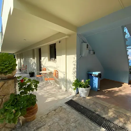 Mirovigli Family Rooms Lépedha Exterior foto